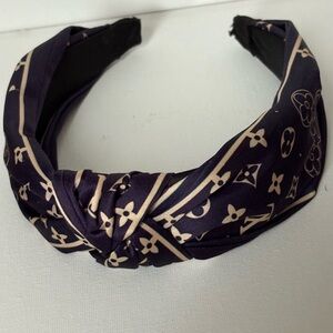 Fashion Black and Cream Headband